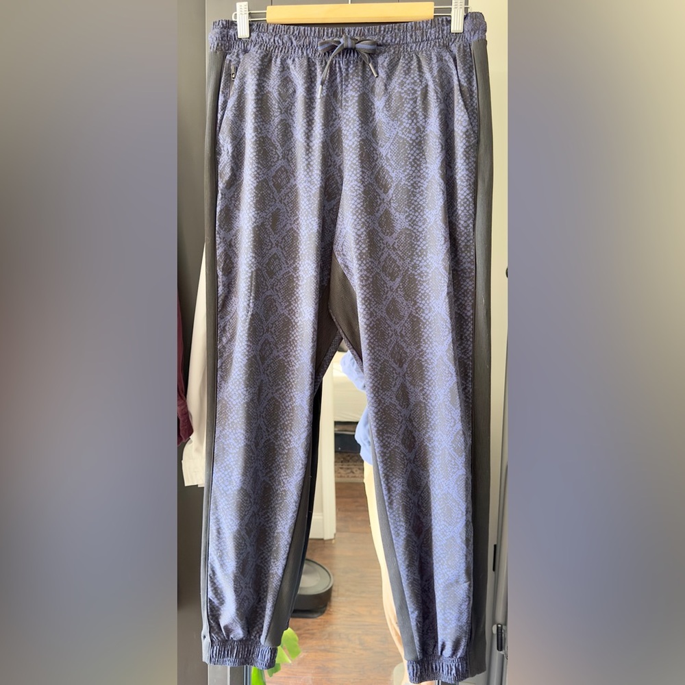Athleta Brooklyn Jogger Blue Python Print Pants-S… - image 1